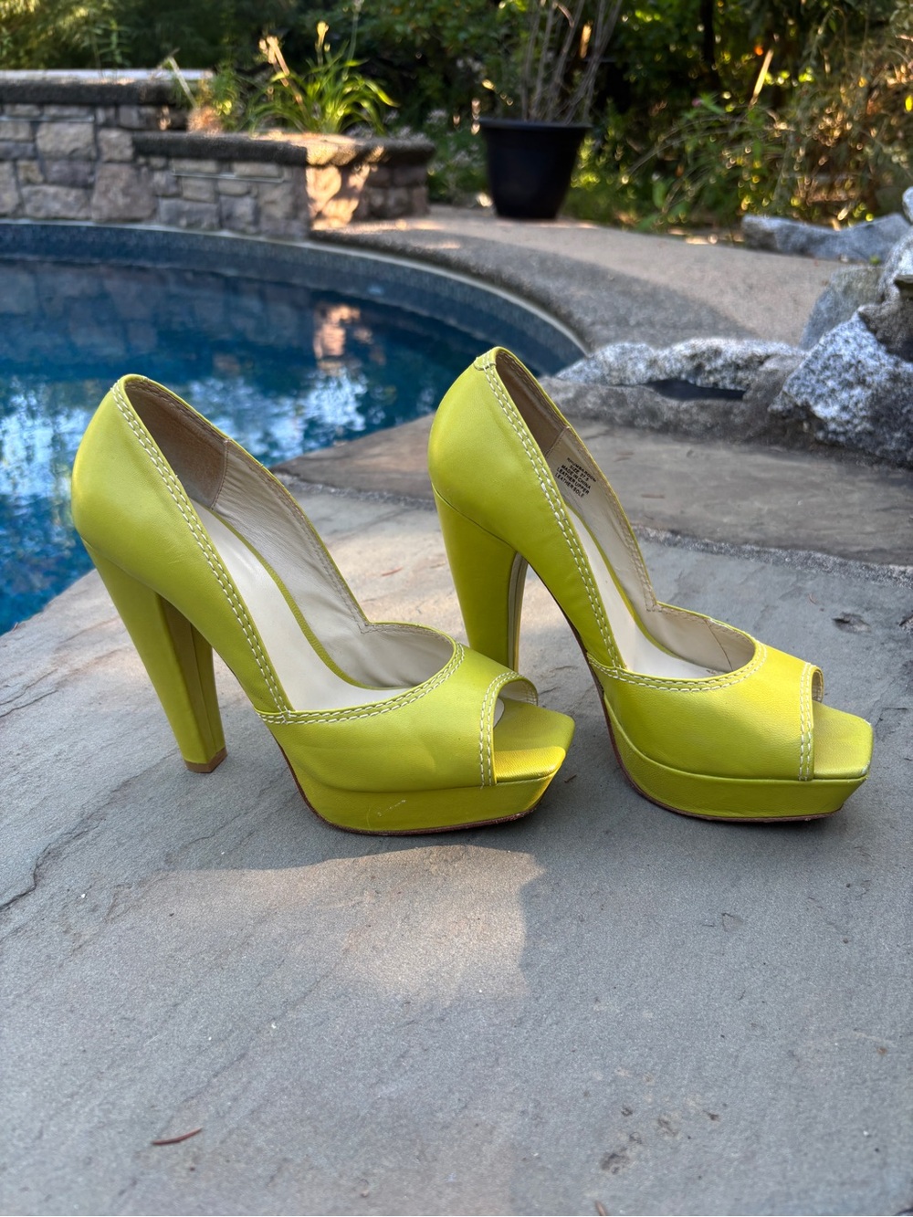 Velvet Angels Rhumba Room Lime Leather Platform Peep Toe Heels EU 37.5
